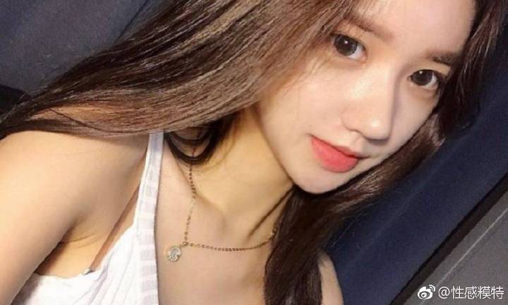 王毅会见哈萨克斯坦副总理兼外长努尔特列乌